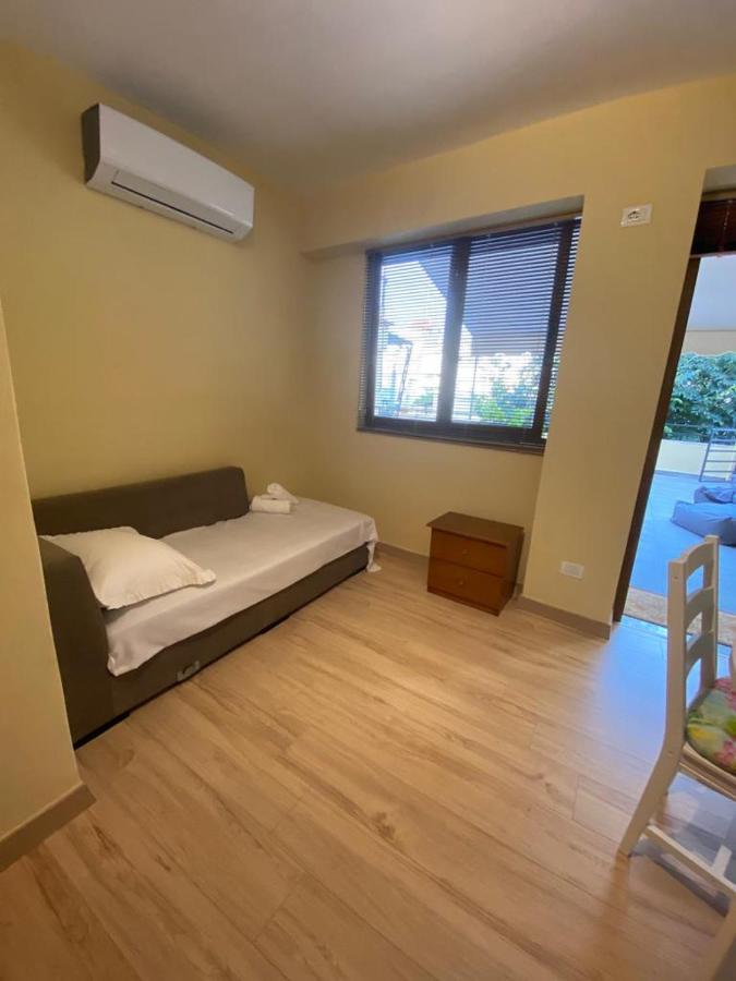 Saranda Beach Apartment ภายนอก รูปภาพ