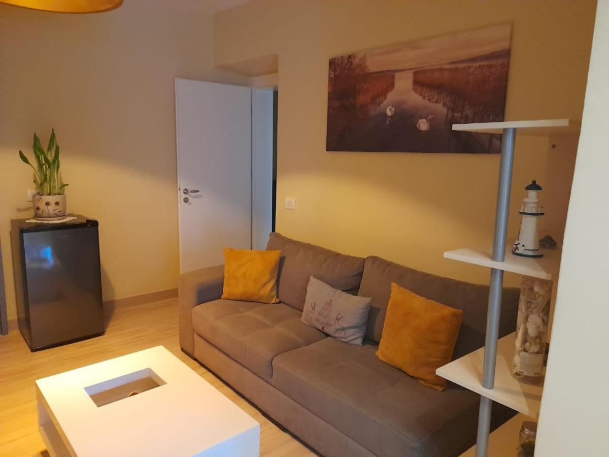 Saranda Beach Apartment ภายนอก รูปภาพ