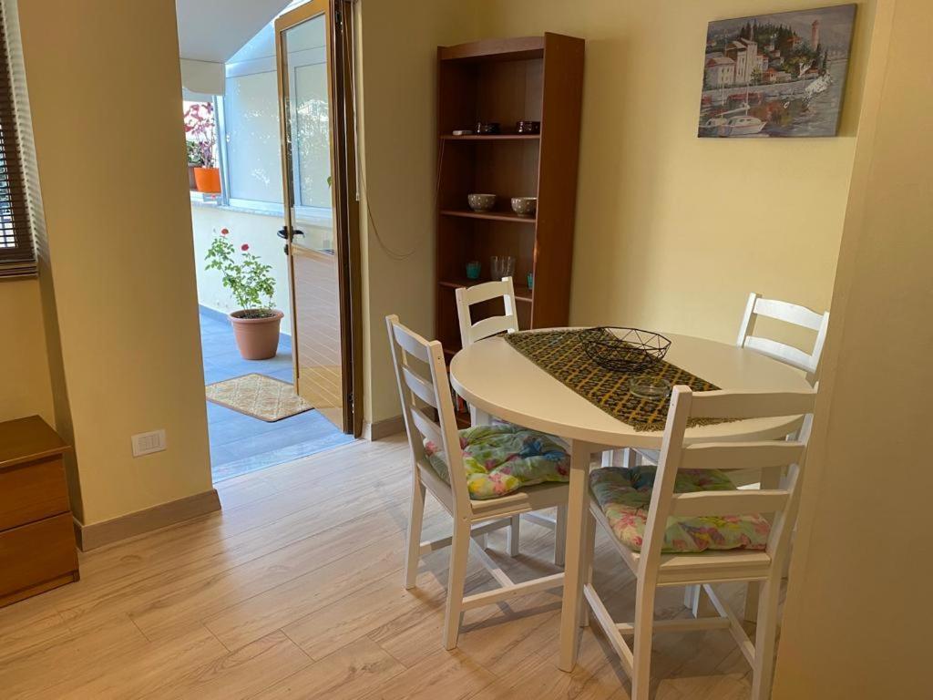 Saranda Beach Apartment ภายนอก รูปภาพ
