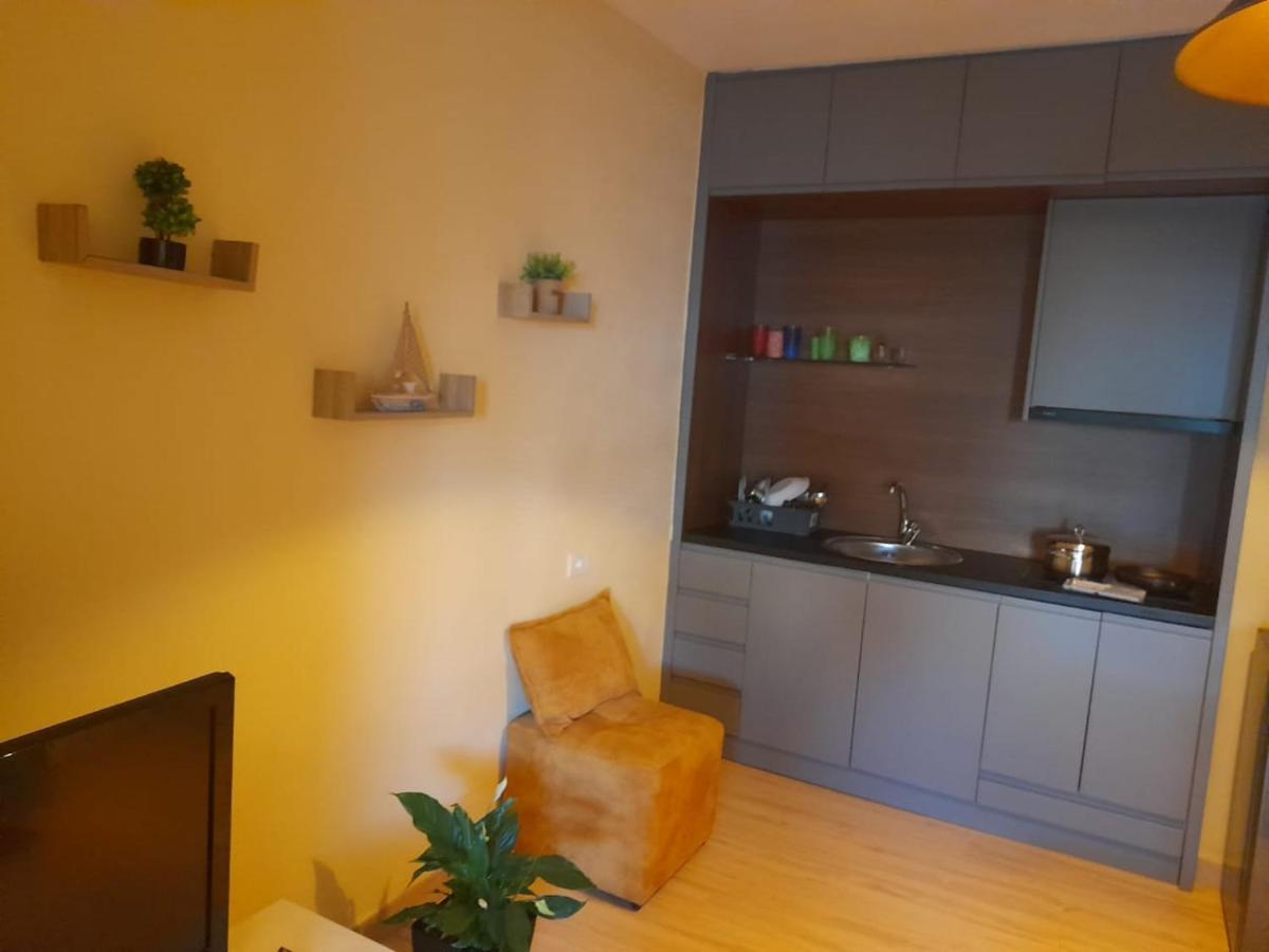 Saranda Beach Apartment ภายนอก รูปภาพ
